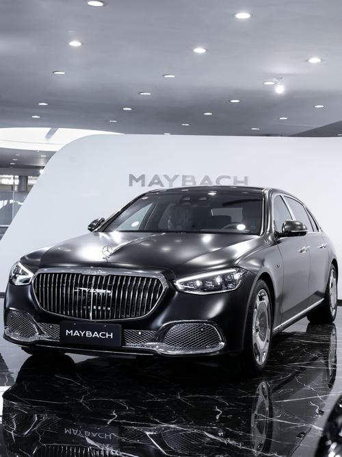 成都213岚图汽车的售后服务让用户无忧出行，迈巴赫未来的豪华车趋势